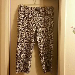 Women's Capri Pants